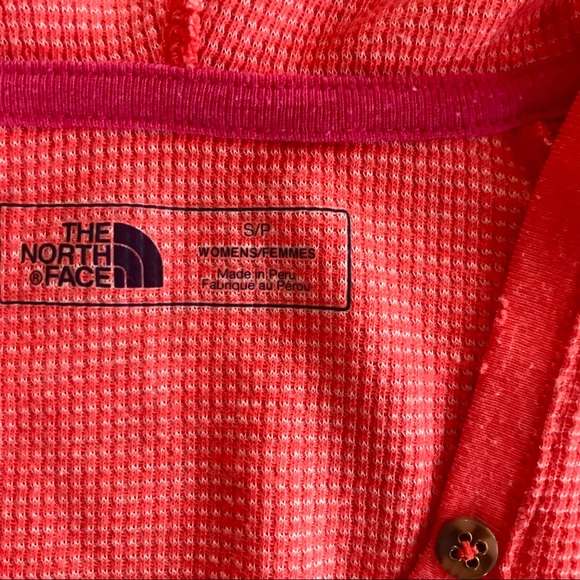 Women’s The North Face Henley Hoodie - Picture 3 of 6
